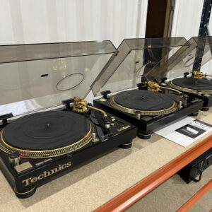3x Technics SL-1200LTD from private collection